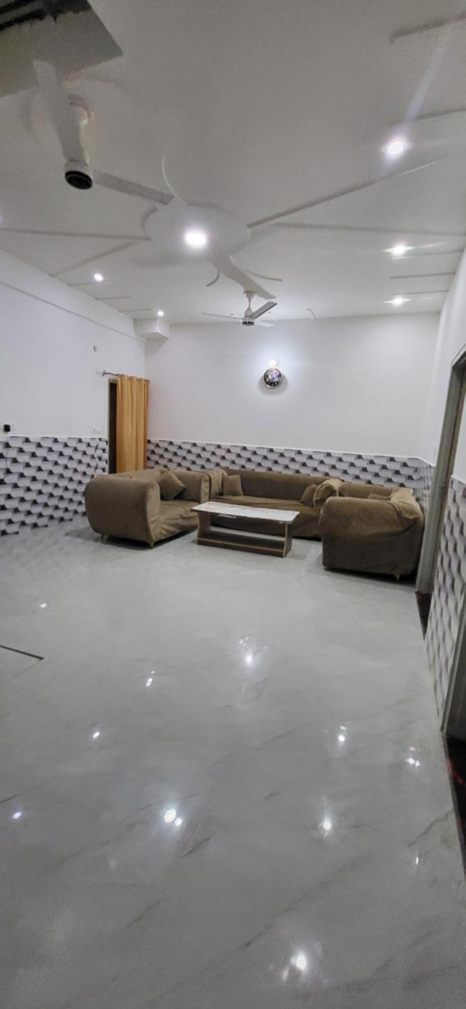 Hotel House Of Krishna Vrindāvan Esterno foto