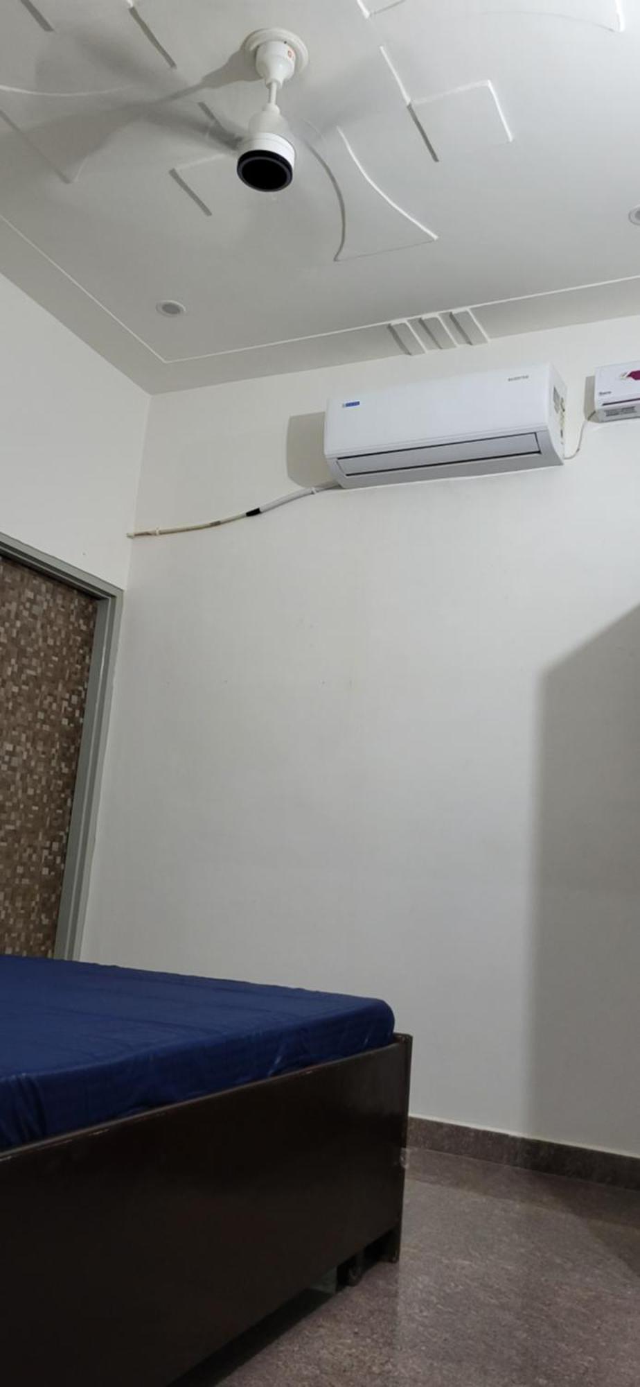 Hotel House Of Krishna Vrindāvan Esterno foto
