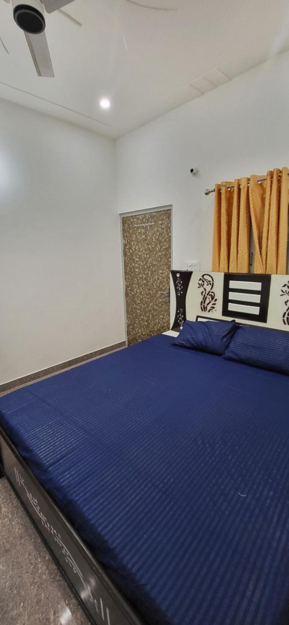 Hotel House Of Krishna Vrindāvan Esterno foto